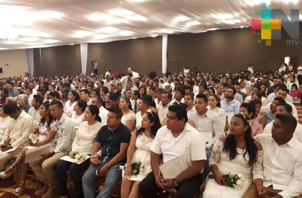 Bodas Colectivas realizó más de siete mil enlaces en la entidad veracruzana