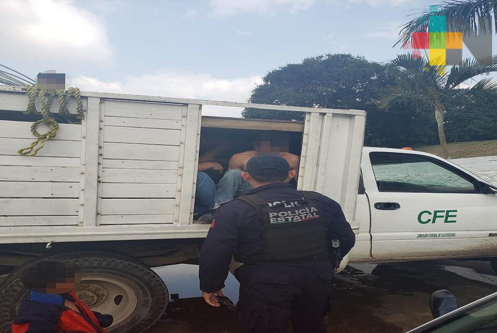 Se deslinda CFE de supuesto trabajador y vehículo que transportaba migrantes