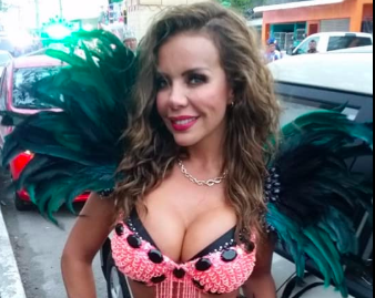 Liliana Lago en el primer papaqui de Carnaval de Veracruz