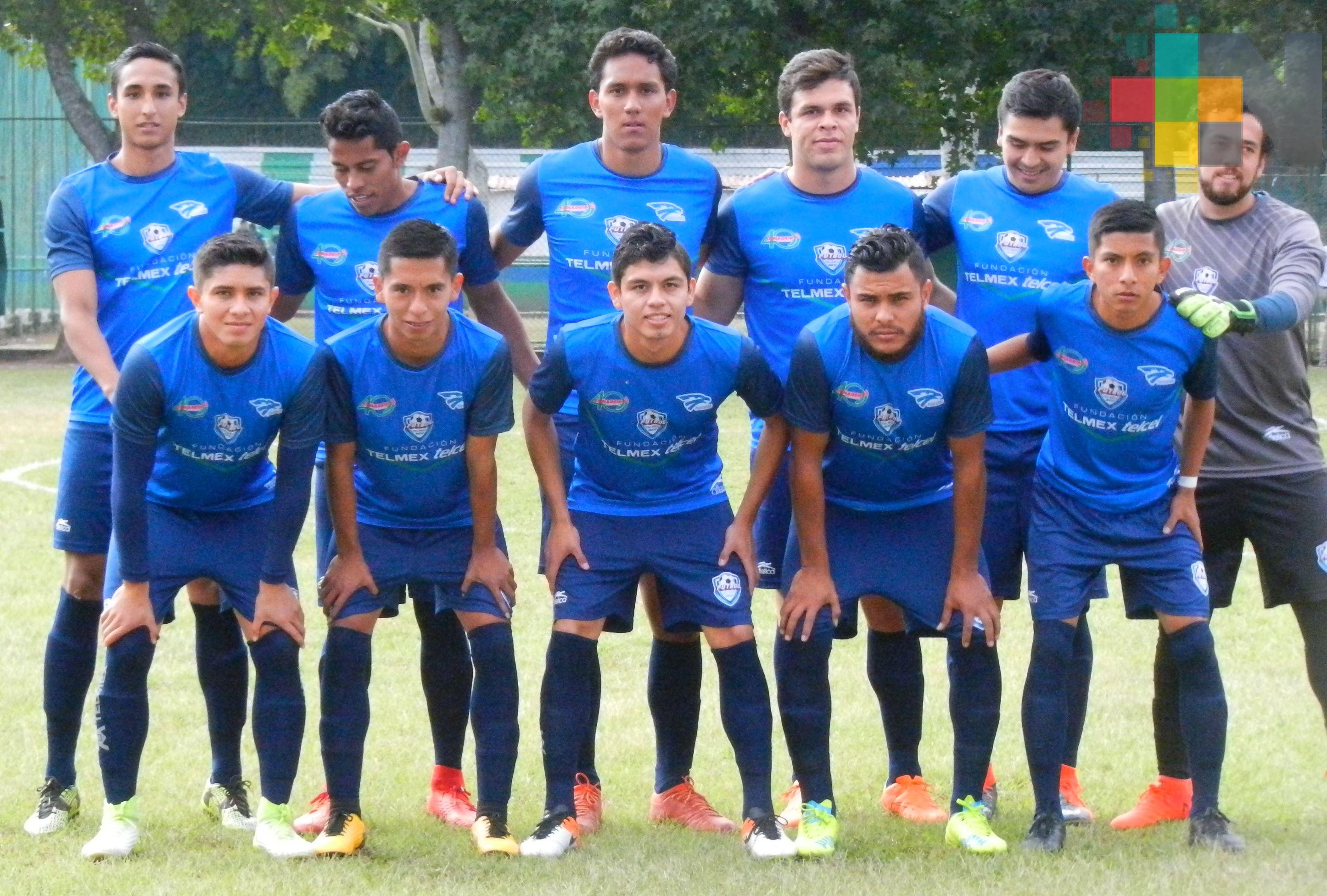 Halcones UV locales en Campeonato Universitario de Futbol