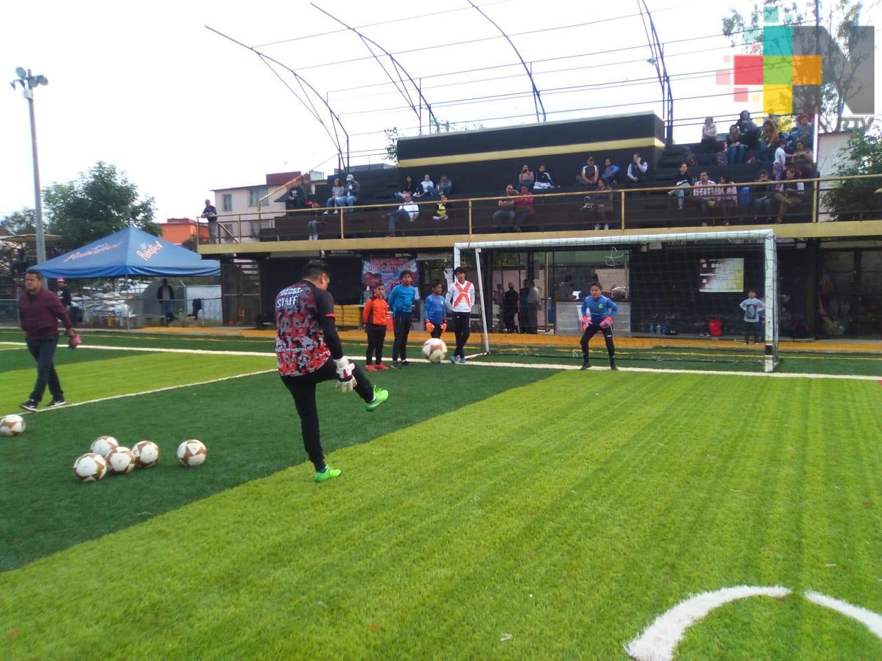 Duelo de porteros en el Dorado Sport Center