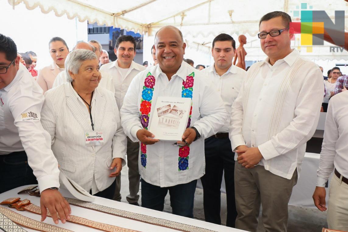 Firman el Convenio Macro Hacia una Nueva Agenda Municipal Veracruzana; Eric Cisneros encabezó el acto
