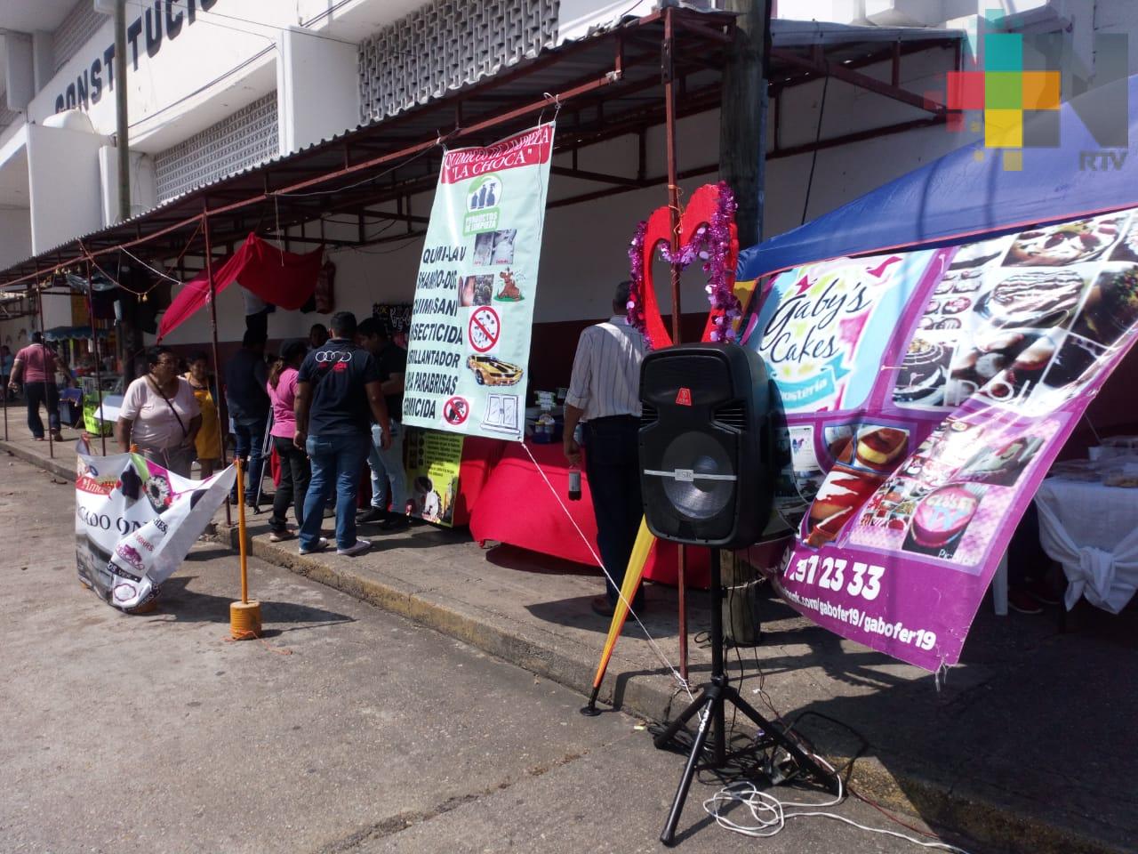 Expo Venta Amorosa realizan en mercado Constitución de Coatzacoalcos