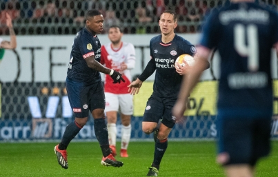 PSV empata con Utrecht en regreso de “Chucky” Lozano