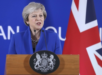 May pedirá a Parlamento ampliar periodo para negociar el Brexit