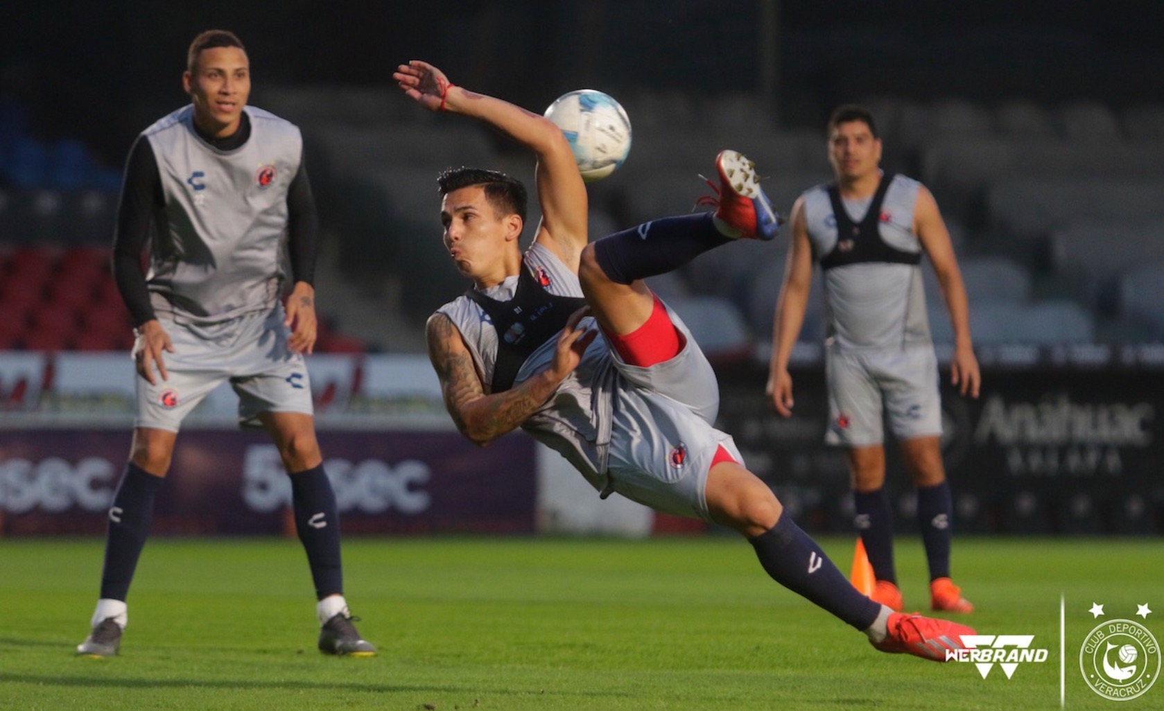 Tiburones debe ganar y golear para avanzar en Copa MX