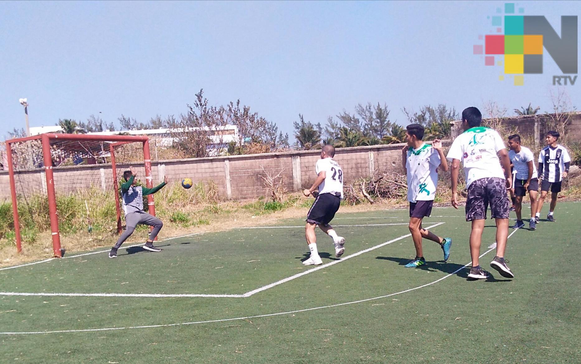 Equipo de handball de Jáltipan busca volver a Olimpiada Nacional