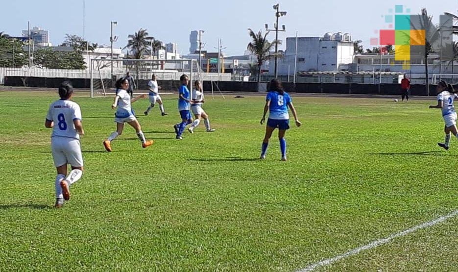 Halcones UV locales en Liga Nacional de Futbol