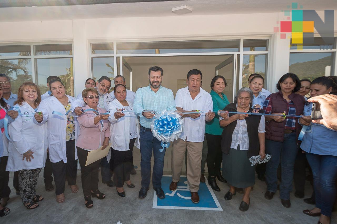 Inauguran centro de Salud en Villa Unión