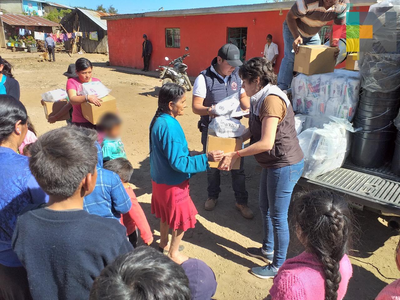 Entregan apoyos por la Declaratoria de Emergencia en Acajete