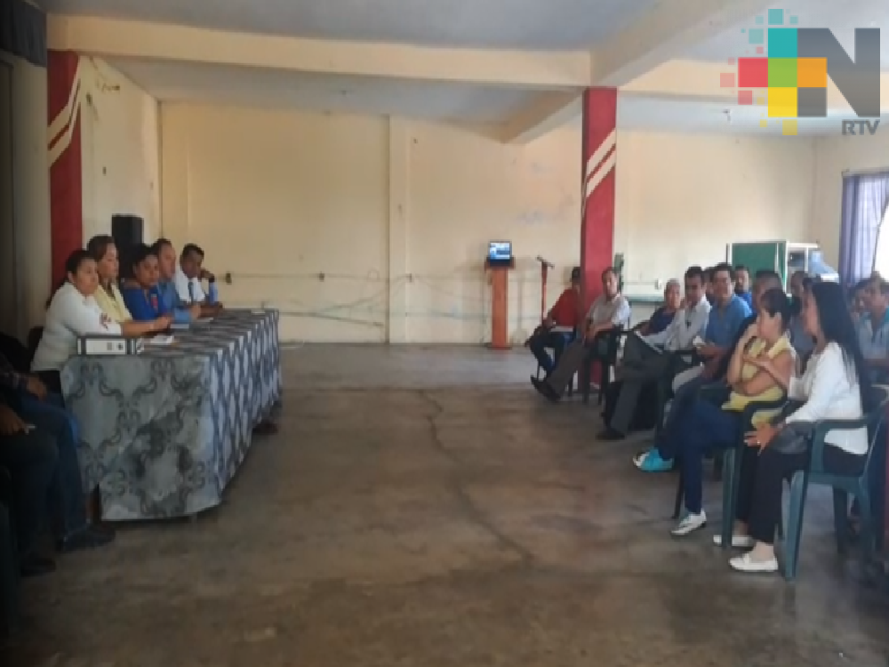 Atiende CAEV a habitantes de Naranjal