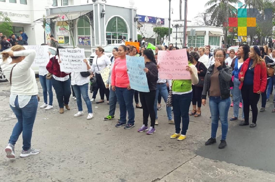 Trabajadoras piden a gobierno mantener estancias infantiles