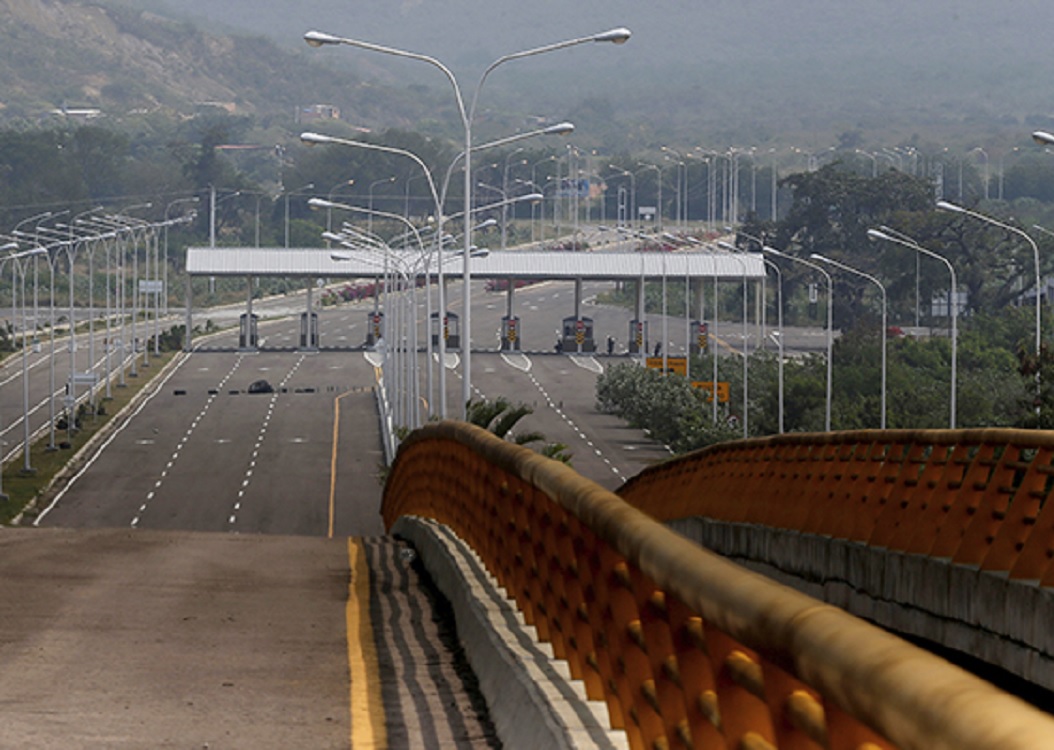 Venezuela cierra frontera marítima y aérea con Curazao, Aruba y Bonaire