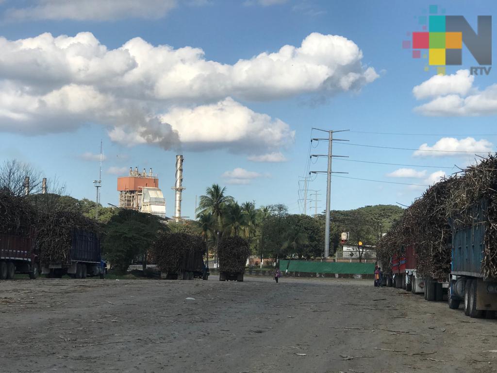 Precio de azúcar continúa a la alza