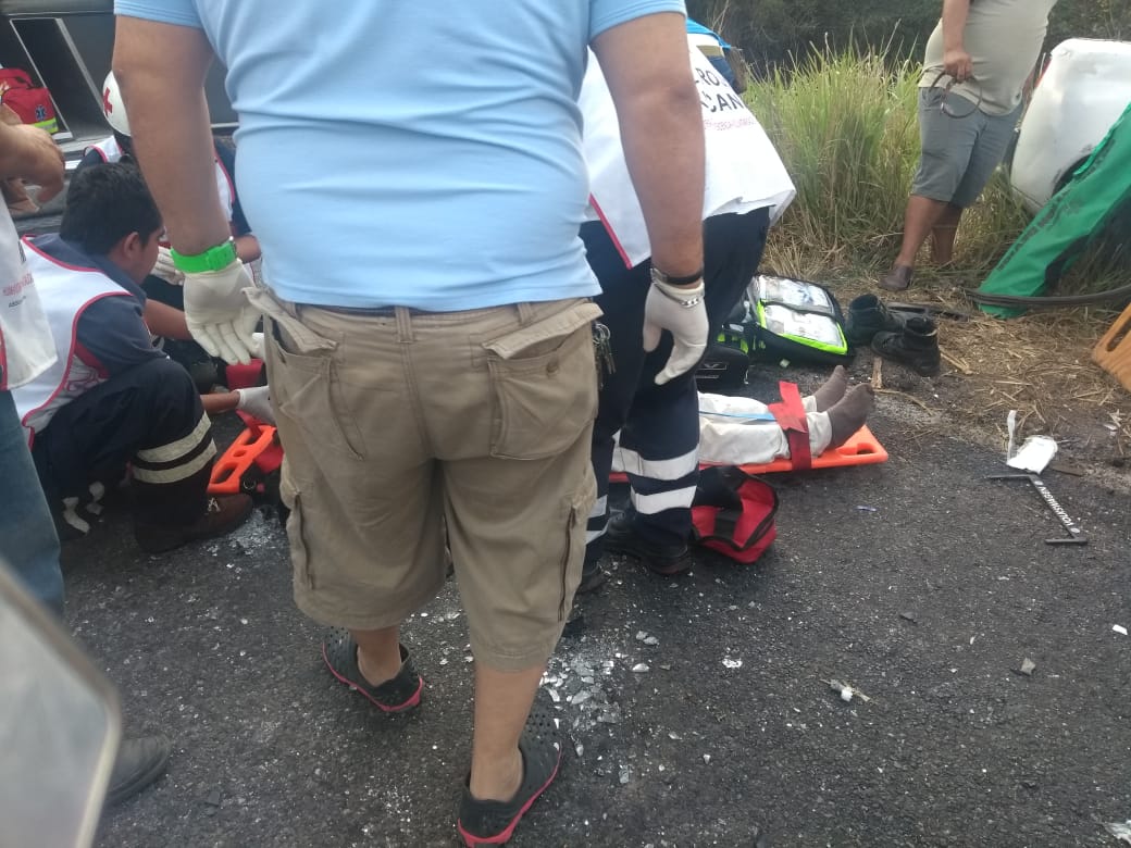 Accidente en Cotaxtla, deja un muerto y tres lesionados