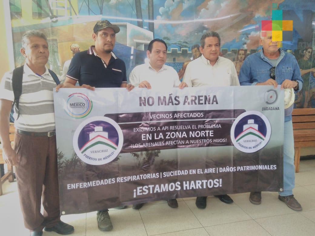 Vecinos de la zona norte de Veracruz exigen solución a Apiver
