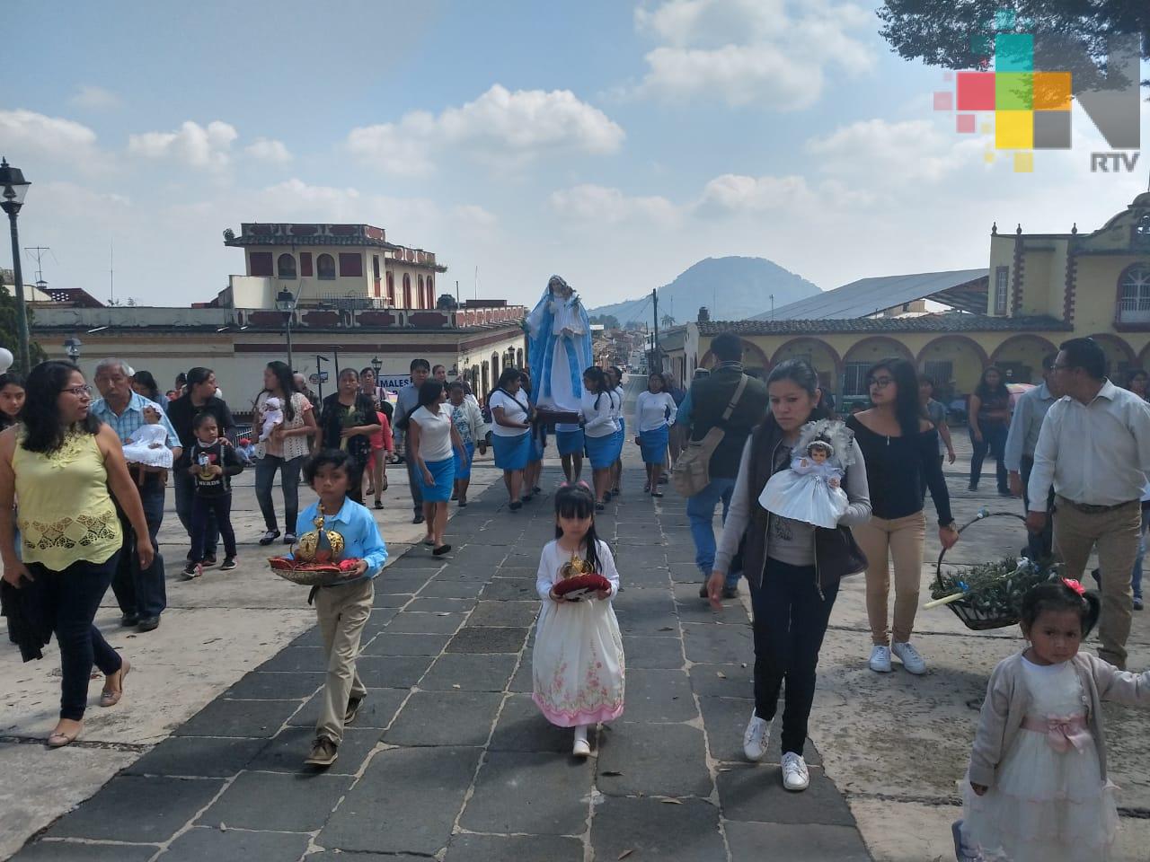 En el Día de la Candelaria bendicen imágenes del niño Dios en Xico