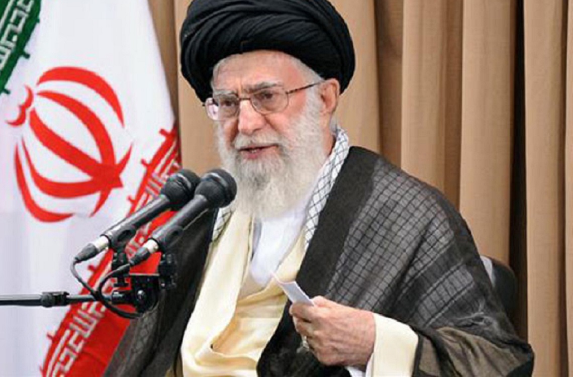 Ayatolá iraní aclara que “muerte a América” es solo a gobernantes de EUA
