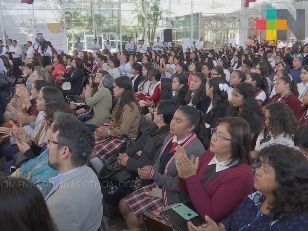 Reconocen a mujeres y niñas en la ciencia