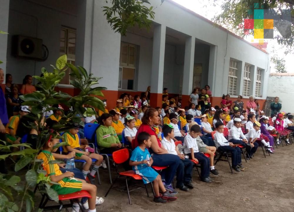 Alumnos de primaria de Veracruz visitan zoológico Miguel Ángel de Quevedo