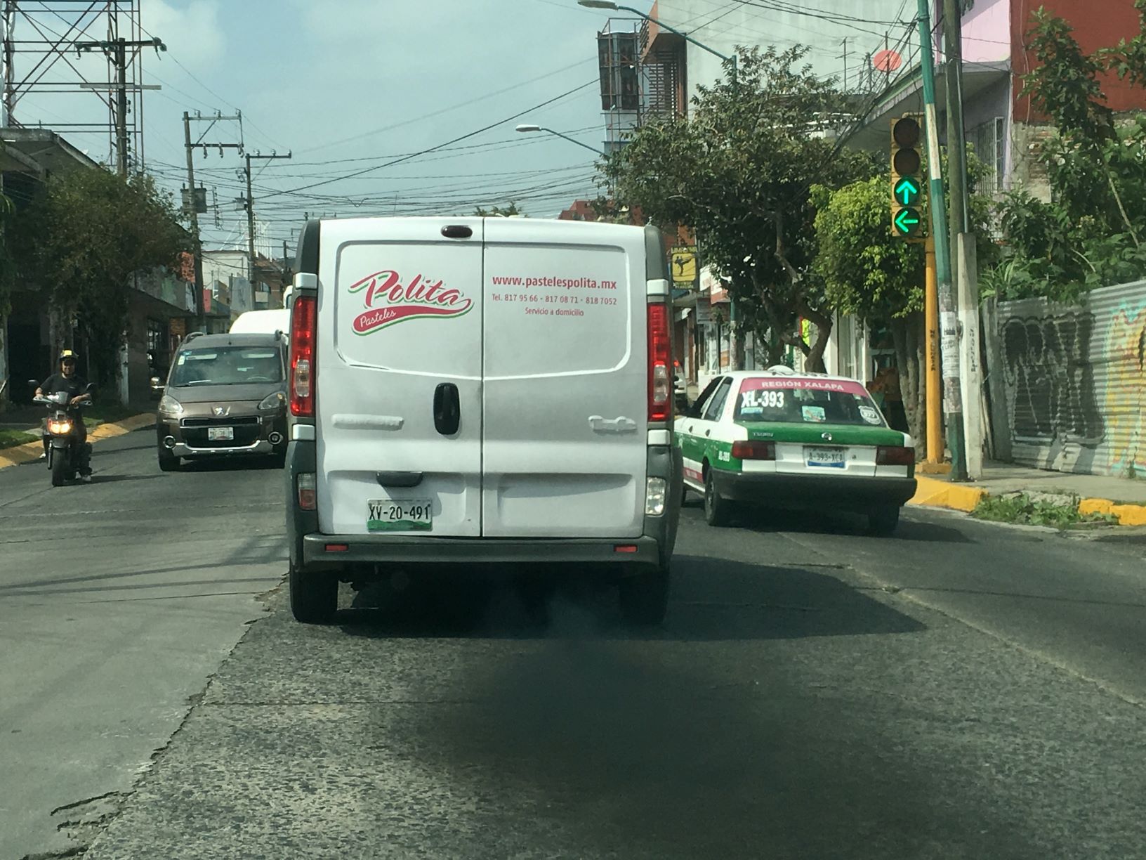 Auto chimenea en centro de Xalapa