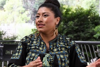 María Reyna, la soprano mixe que da voz a las lenguas indígenas
