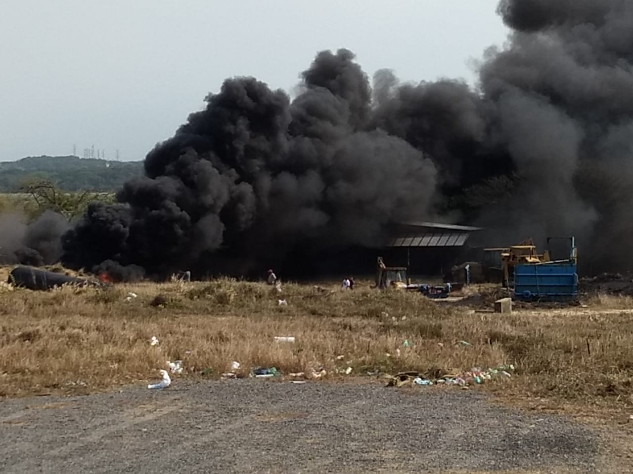 Se registra espectacular incendio en Coatzacoalcos
