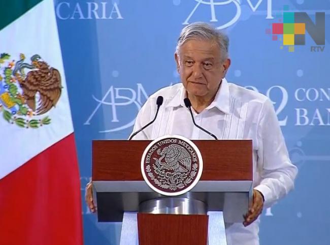Creceremos a cuatro por ciento con responsabilidad, afirma López Obrador