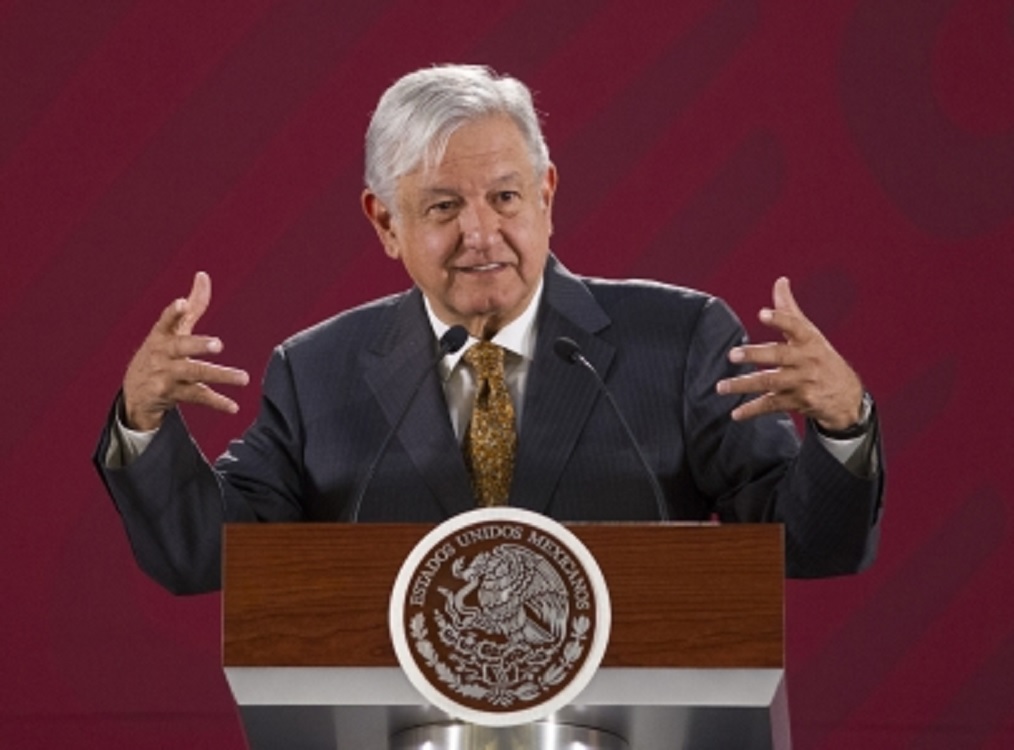 Escuchar a maestros y explicarles reforma educativa es la instrucción: López Obrador
