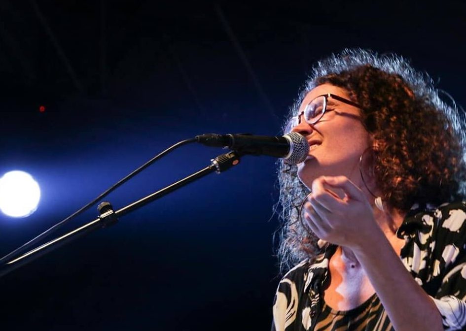 Concierto “Viaje en un mar de bucles” de Agnès Hélèn en el Ágora