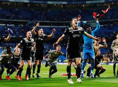 Ajax de Ámsterdam golea y elimina de la Champions League al Real Madrid