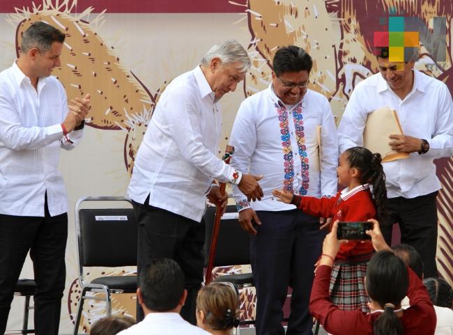 Vigentes y válidos los principios de Benito Juárez, afirma López Obrador