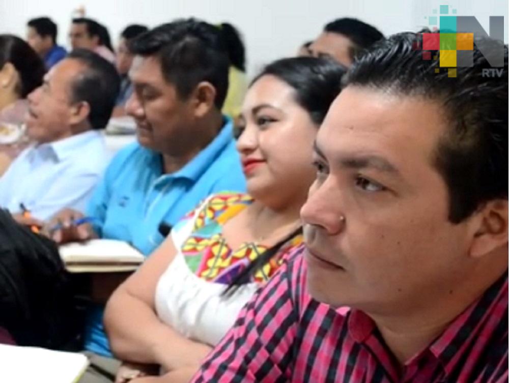 SEV promueve varios cursos para docentes de la región de Tantoyuca