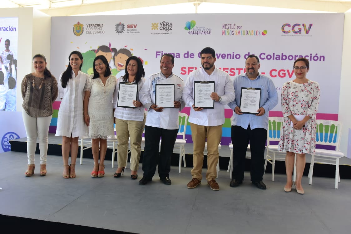 Firman SEV y Nestlé convenio para prevenir obesidad infantil