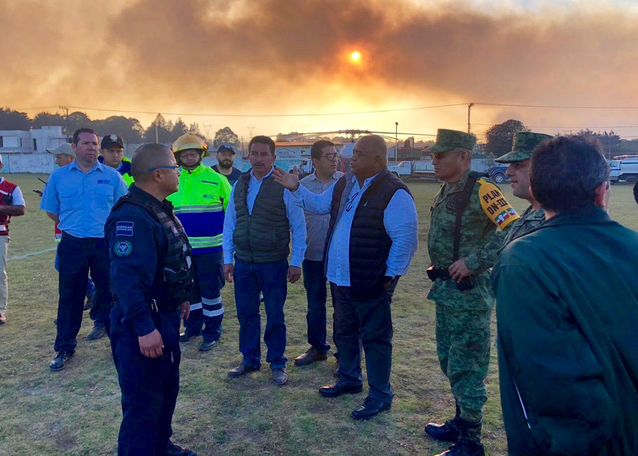 Gobierno de Veracruz en coordinación permanente con dependencias federales, para combatir incendio en Las Vigas