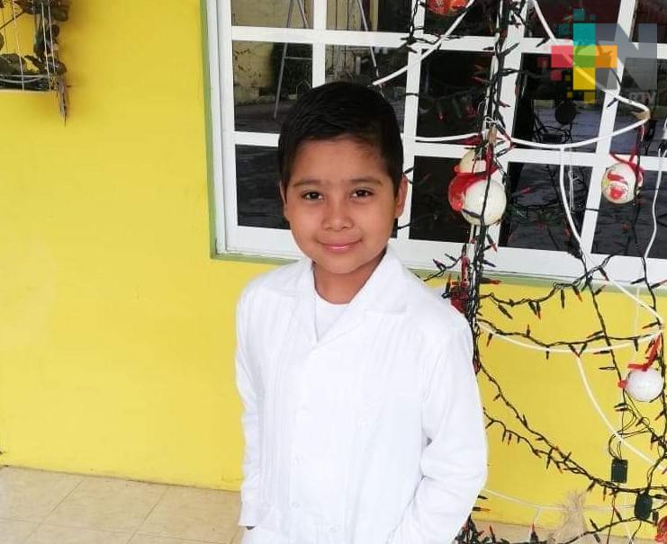 Invitan a kermés para apoyar a niño que padece cáncer, en Minatitlán