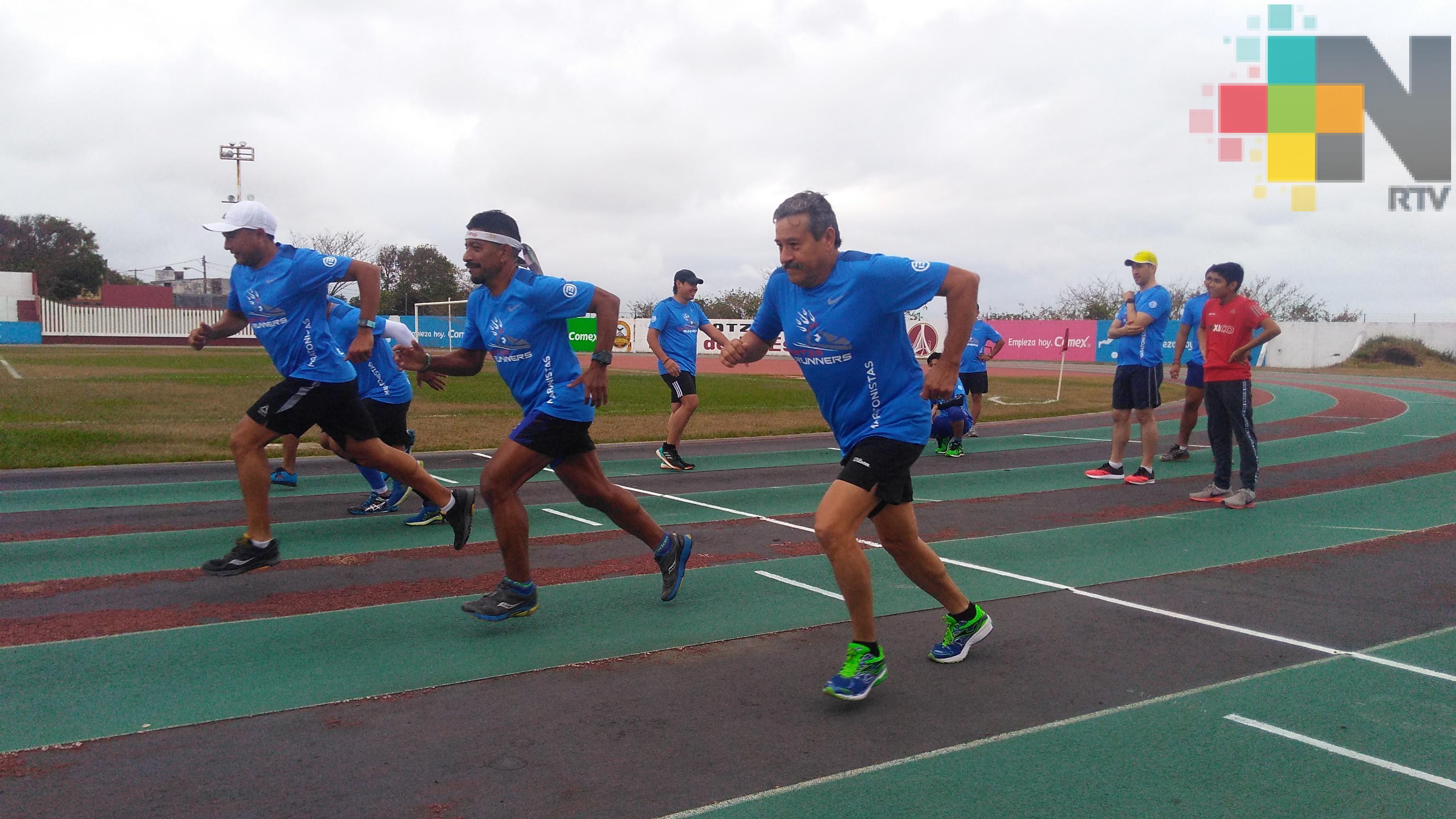 Coatza Runners rumbo a Medio Maratón Izamal Pueblo Mágico