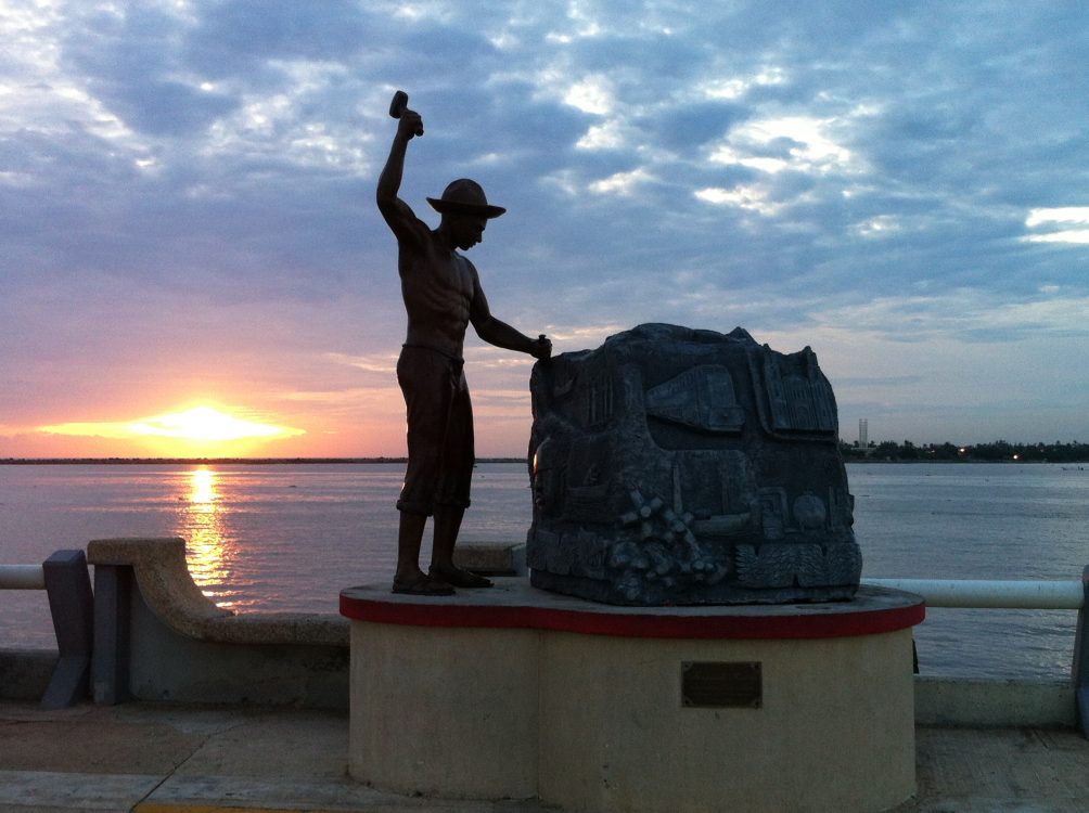Amanecer en Río Coatzacoalcos