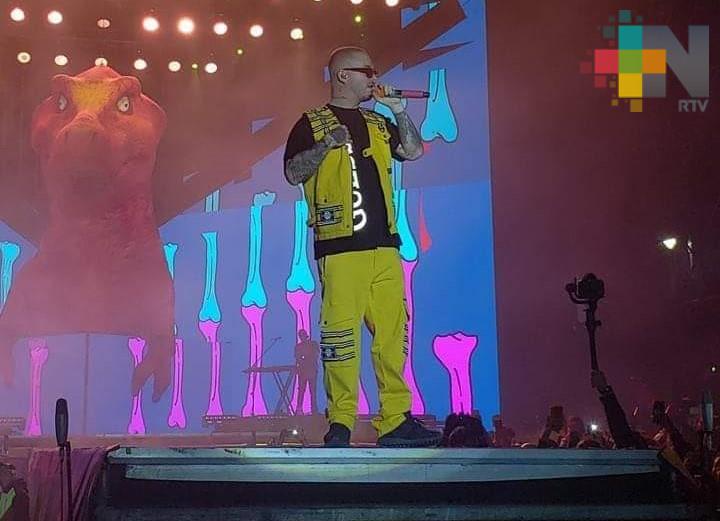 J Balvin cerró el Carnaval de Veracruz