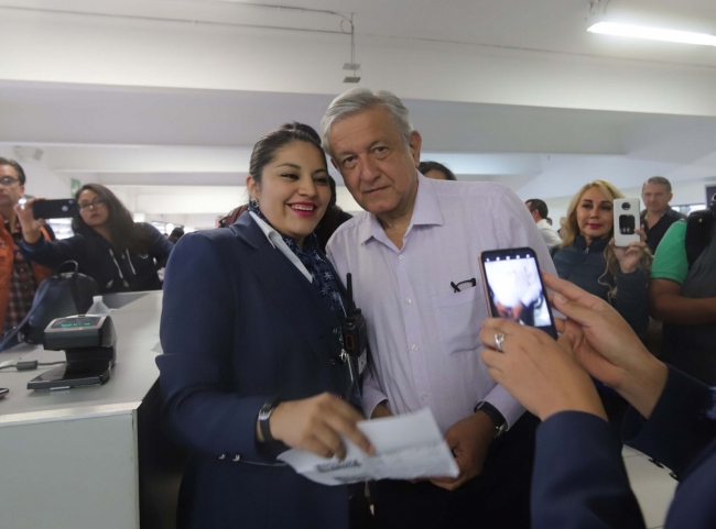México crece en lo económico, asevera López Obrador