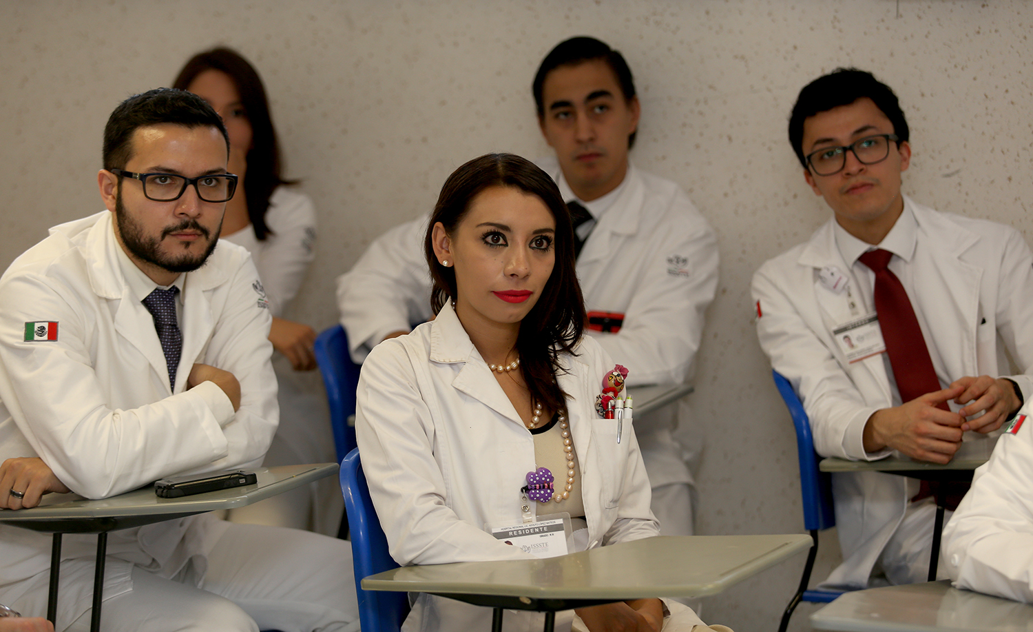 Ingresan al ISSSTE 665 médicos residentes para recibir formación profesional