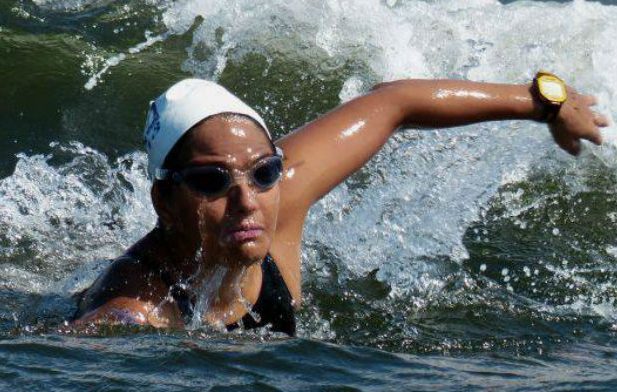 Nadadora mexicana Nora Toledano conquista Séptimo Mar y hace historia