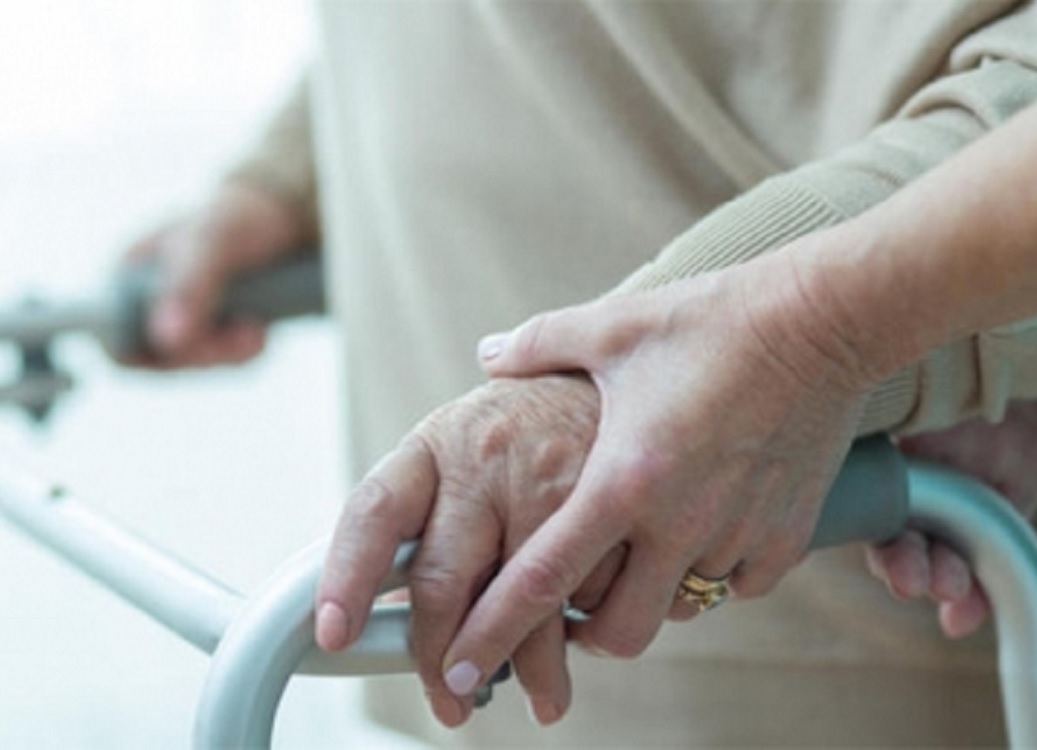 Nueva técnica de reemplazo de cadera reduce tiempo de recuperación