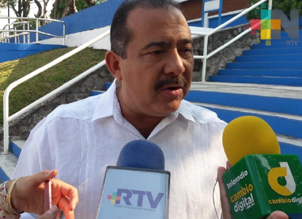 Ayuntamiento de Veracruz detrás de manifestación contra cierre de canchas de futbol