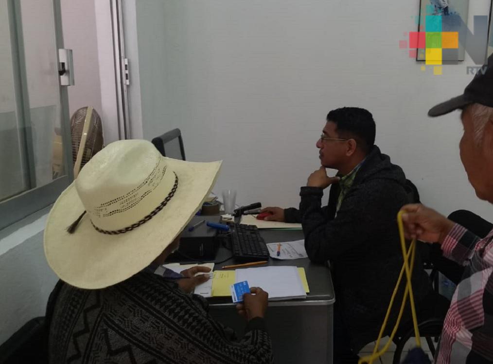 Productores de maíz y frijol de Ixhuatlán de Madero reciben apoyos de programas federales