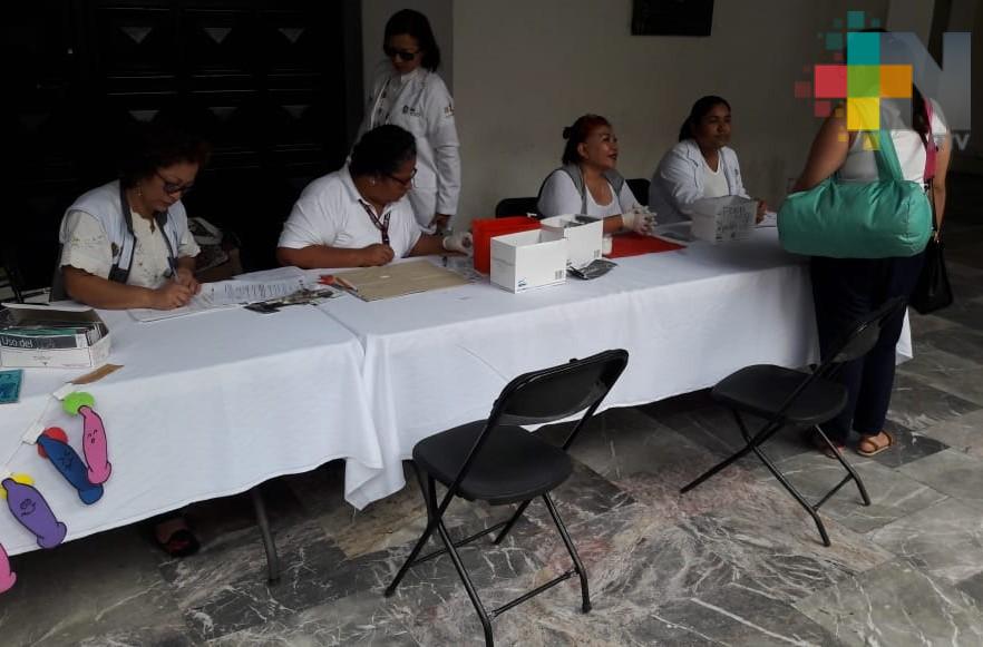 Realizan pruebas de VIH en bajos de palacio municipal de Veracruz