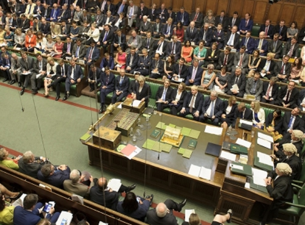 Rechaza parlamento británico salir de la Unión Europea sin acuerdo