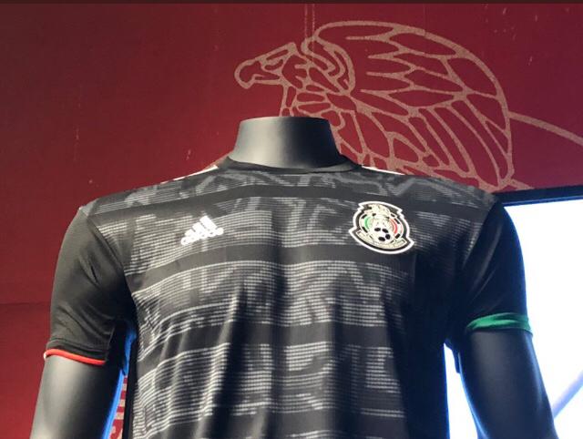 Presentan nuevo uniforme de Selección Nacional de México