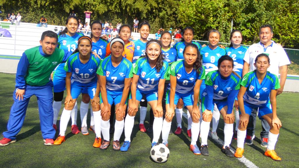Halcones UV, calificó a la universidad nacional en futbol rápido