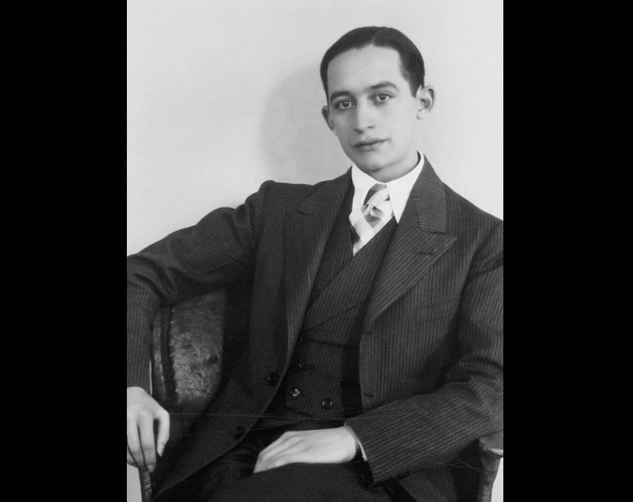 Xavier Villaurrutia, poeta de versos introspectivos y amorosos